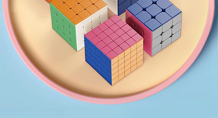 Morandi macaron, third-order Rubik's Cube toy, class boredom, artifact, Internet celebrity pyramid 245, puzzle early education