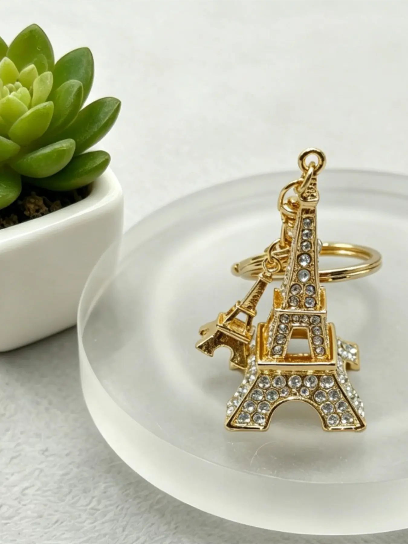 1PC Rhinestone Eiffel Tower Keychain Key Ring Bling Paris Landmark Bag Charm Pendant Travel Souvenir Romantic Gift For Women Girls Backpack Decor, Keychain Charms