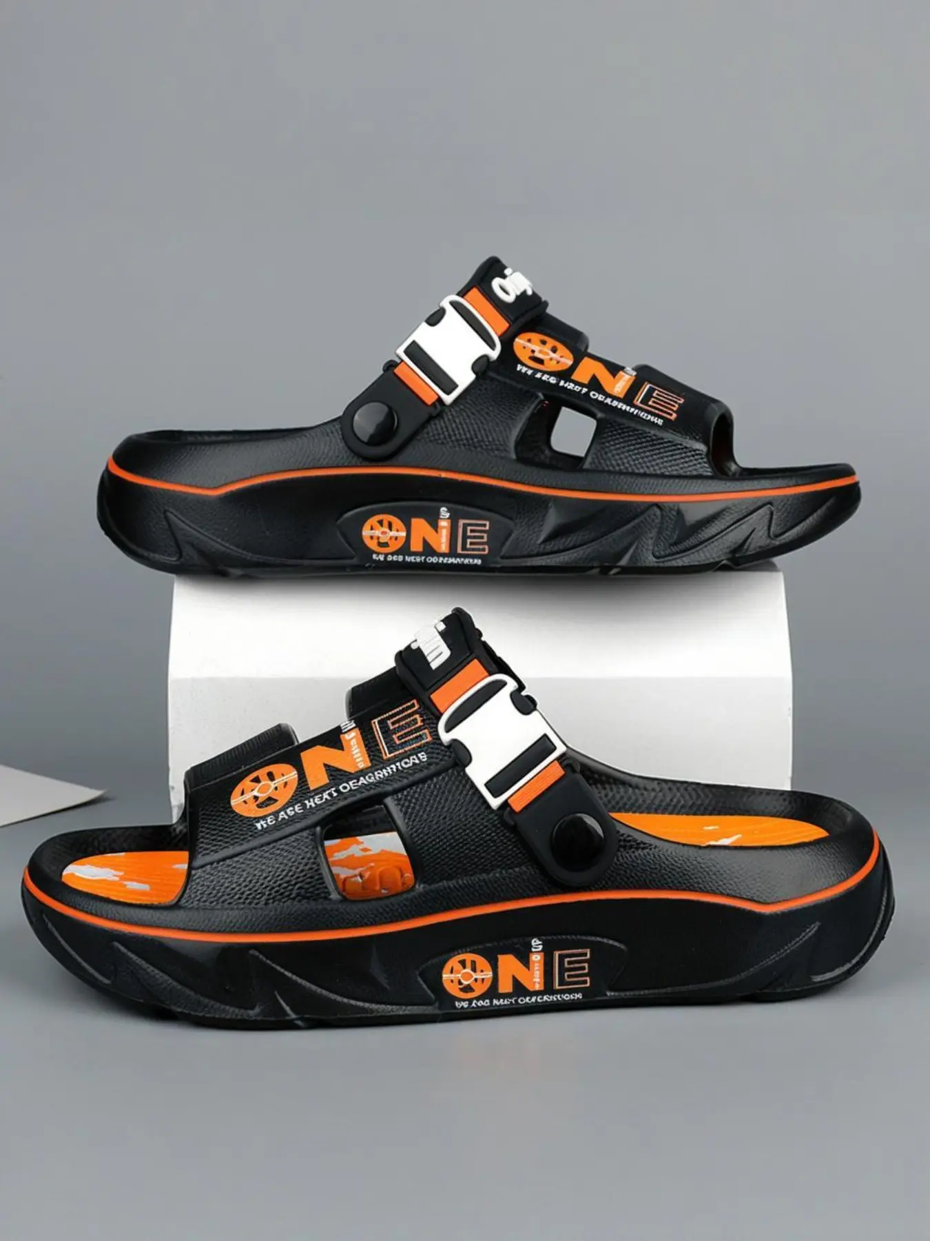 Casual Summer Sandals for Men and Women, Thick Sole Anti-Slip Waterproof, Lightweight Fashion Random Pattern, Breathable Beach Shoes, Outdoor Summer Slippers