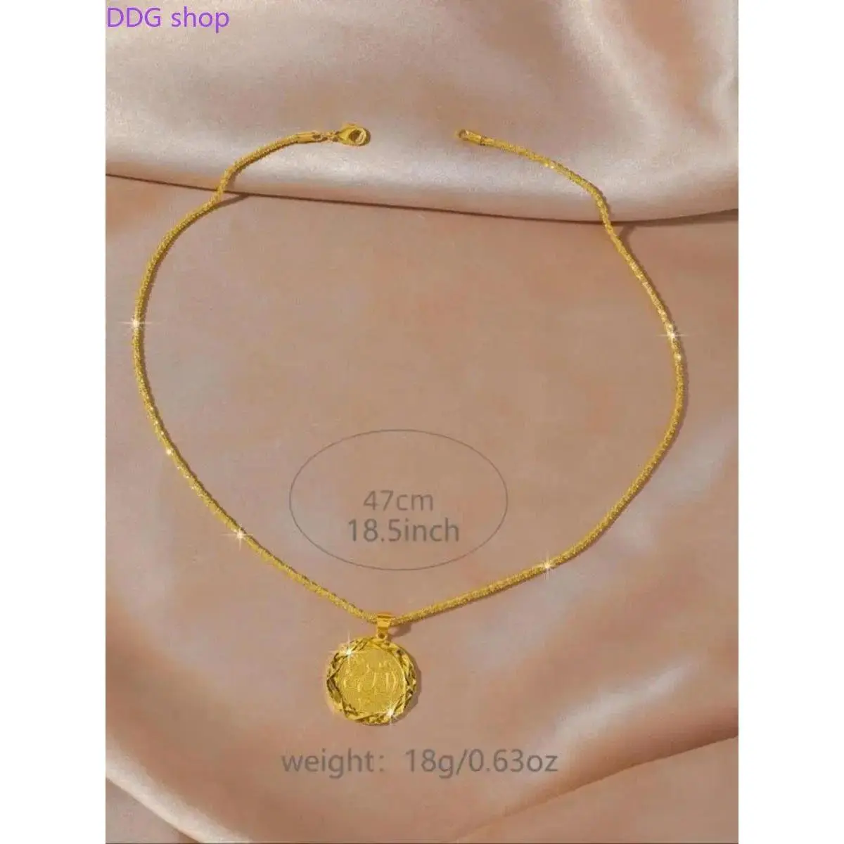 Luxury Vintage Muslim Inspired Pendant Necklace for Women, 24K Gold Plated Copper Round Plate Jewelry, Elegant High End Gift for Girlfriend, Stylish Daily & Party Wear Accessory