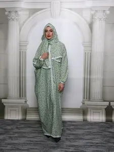 Middle Eastern Women's Scarf-Style Prayer Robe, Long Loose Comfortable Printed Dress, Elegant Floral Trim Design, Perfect for Daily Wear, Modest
