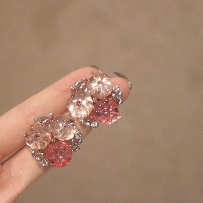 Silver Needle Flower Small Stud Earrings, Niche, Simple, Sweet Design, High-End, Unique and Fashionable Ear Jewelry Wholesale for Women