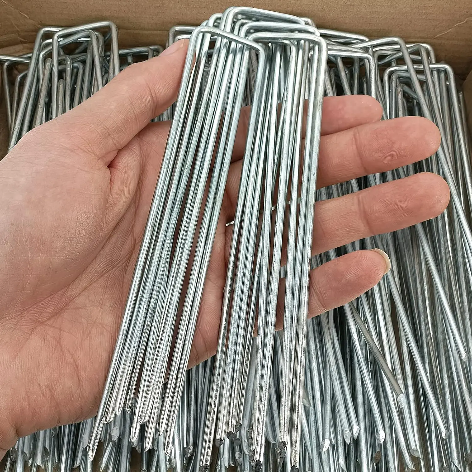 20 count 6 inch Garden Landscape  Galvanized Pins Lawn Stakes for Weed Barrier Ground Cover,U-Type Heavy Duty (20 Pcs x 6")