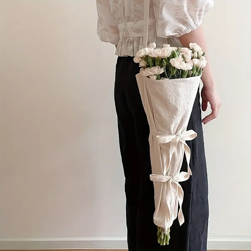 Canvas Flower Bouquet Bag with Adjustable Strap, Romantic Gift for Her, Floral Farm Packaging, Perfect for Special Occasions