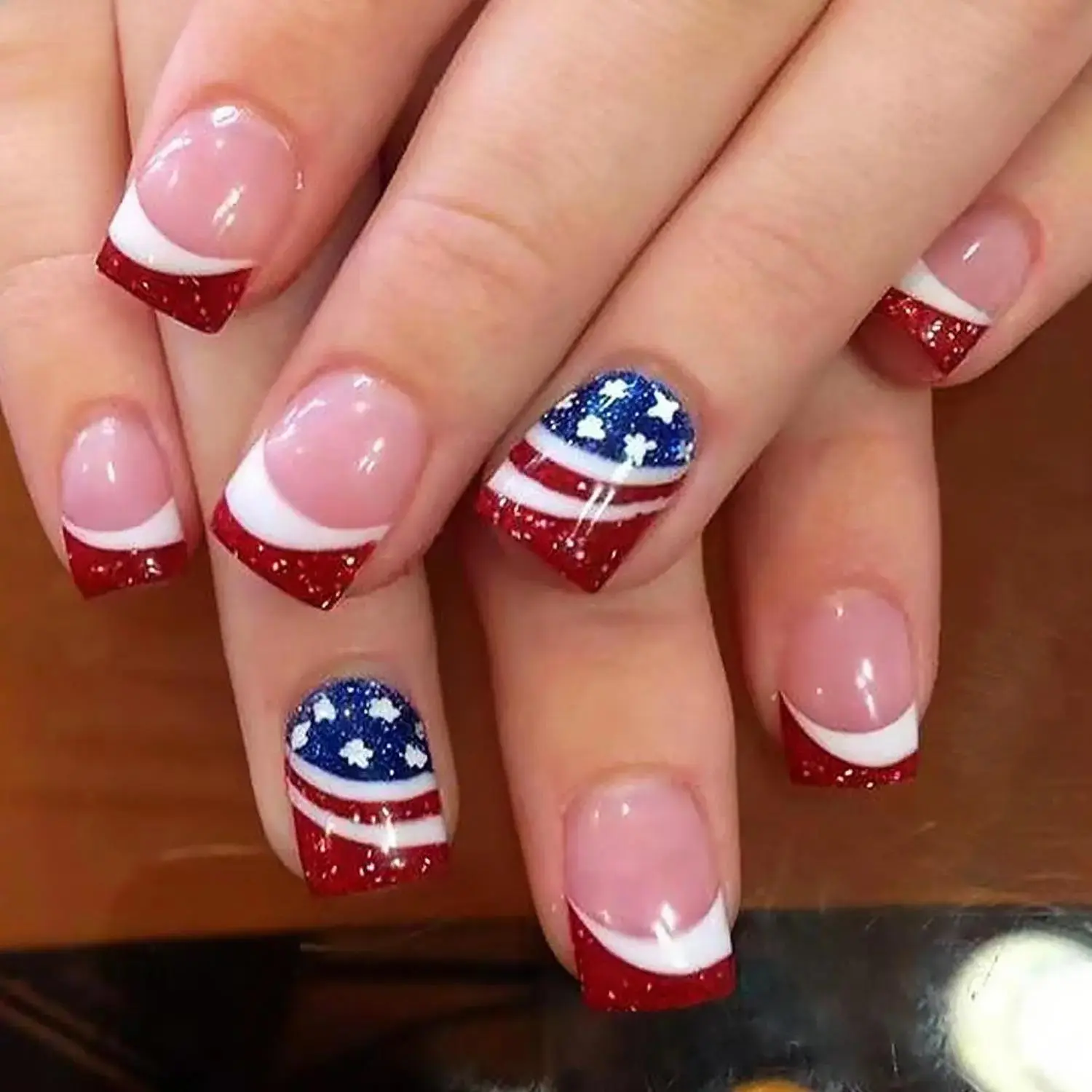 24Pcs Patriotic Press On Nails, Long Coffin Style with Star and Heart Shape Accents for 4th of July, Long Lasting for Casual & Ceremony Wear, Birthday, Business, Commute, Daily, Nail Design, Easy To Apply, Glamorous, Nail Designs Ideas, Easy Nail Designs
