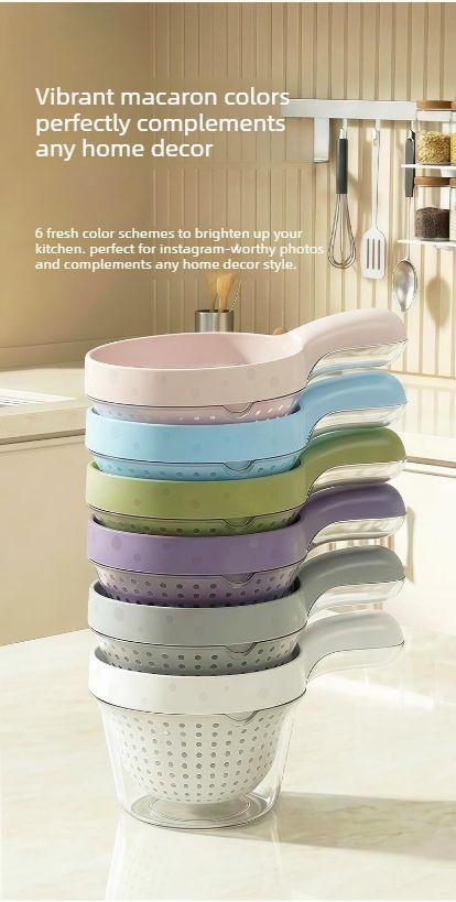 Double-layer fruit washing basket with handle, suitable for washing fruits and blueberries, cute small fruit strainer, a must-have for home use.