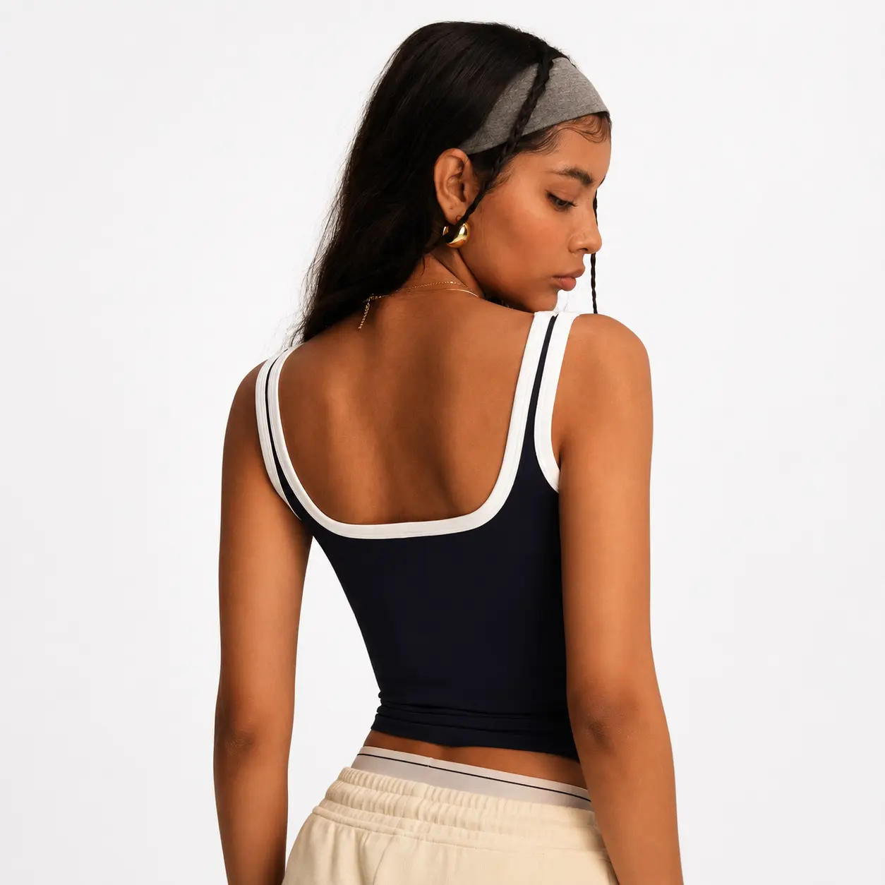 Sporty Chic Form-Fitting Quick-Dry Yoga Tank Top - Ideal for Gym & Layering, Features Stylish Back Design