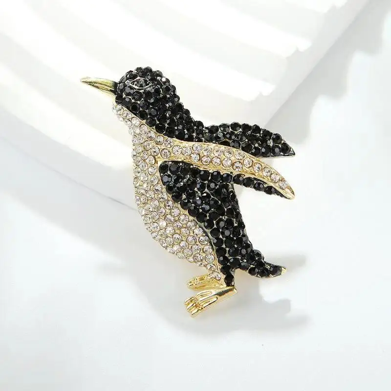 1Piece Fashion Rhinestone Animal Penguin Brooches For Women Clothing Coat Jewelry Accessries Gifts