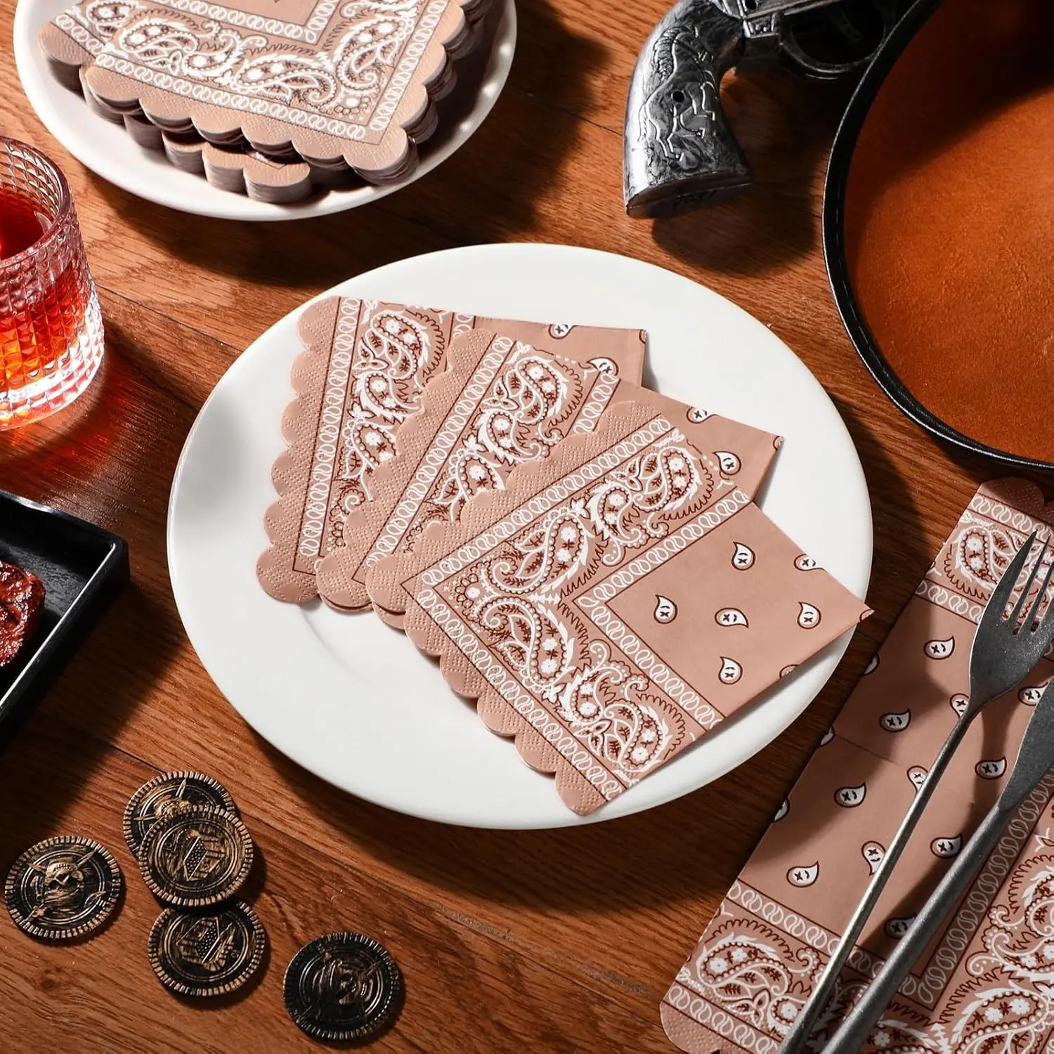 20pcs scarf-themed patterned napkins, cowboy party supplies, printed paper napkins, fan-edged disposable napkins, Decorative Napkins, suitable for birthday, wedding decoration party supplies, suitable for all seasons, bulk napkins