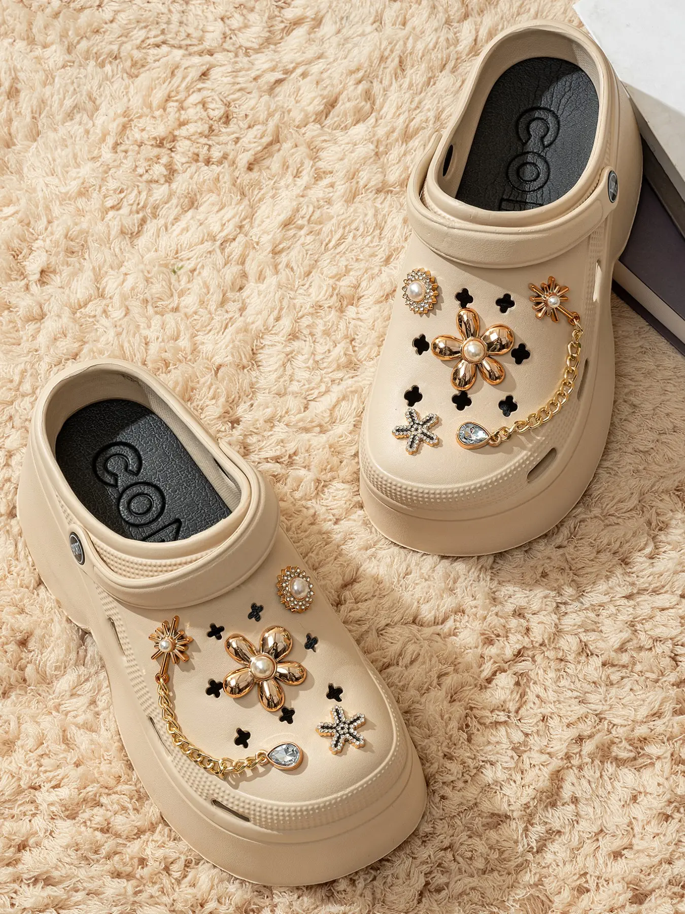 Women's Punk Style Perforated Shoes with Sequins, Thick Sole Hollow Design, Comfortable Garden Shoes, All Seasons Eva Material