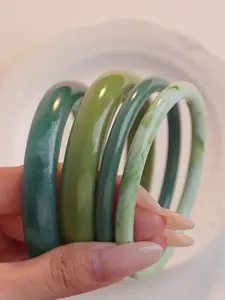 4pcs Elegant Retro Acrylic Round Bangle Bracelets for Women, Bracelet Set, Simple Design, Perfect for Casual Wear and Special Occasions