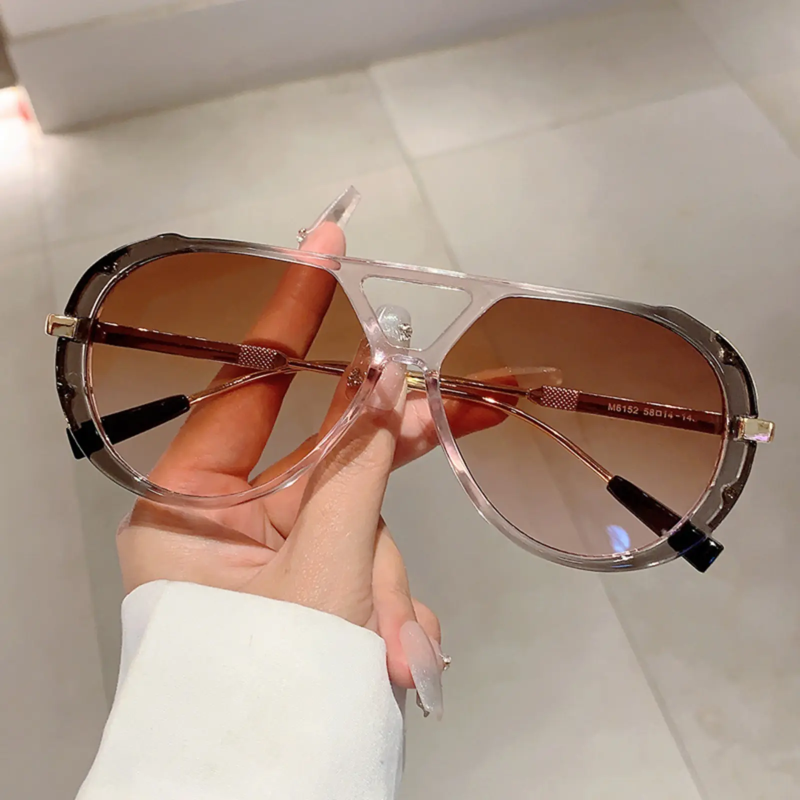 Women Transparent Double Bridge Aviator Sunglasses, Irregular Cut Edge Gradient Lens Shades, Slim Metal Temple Fashion Sun Glasses, UV Protection Eyewear for Driving Vacation Beach Street Daily Outfi