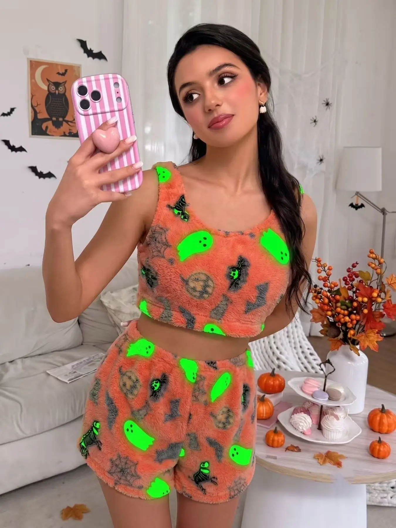 UV Light Emitting Women's Halloween Night Glow Print Flannel Sleepwear Set, Casual Sleeveless Slim-Fit Design, Winter Fashion