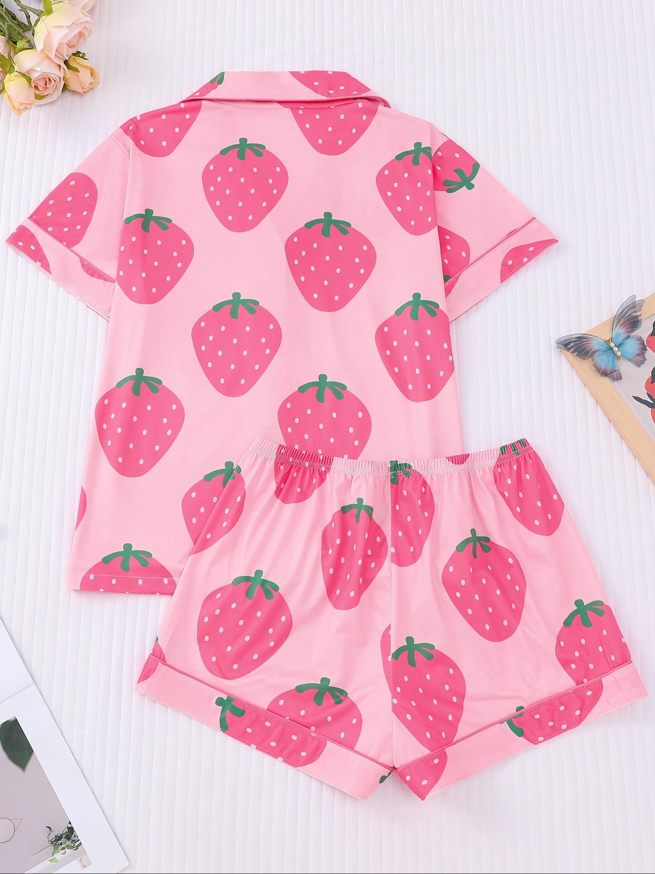 Women's All Over Strawberry Print Short Sleeve Pajama Two-Piece Set, Regular Fit Comfy Button Front Chest Pocket Lapel Neck Top & Elastic Waist Shorts, Sleepwear for All Seasons, Nightwear Sleepwear Homewear