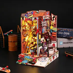 Skateboard Duel Book Corner DIY Kit, Colorful American Street Culture Miniature Model, Adult Handmade Art Craft Kit, Book Stand