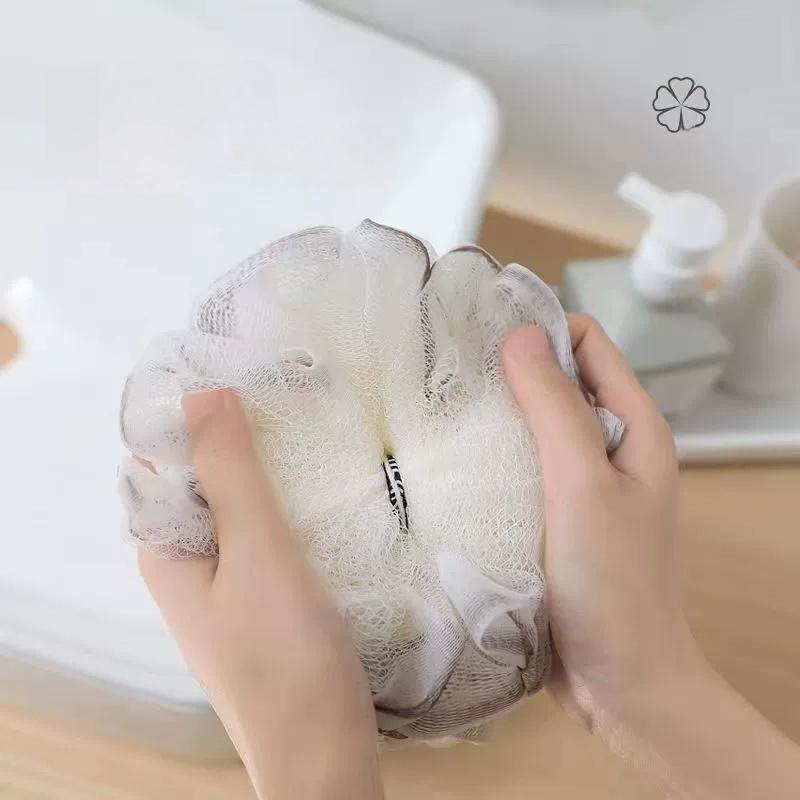 1/3pcs Gradient Color Bath Balls, Dual-Use Foaming Exfoliating Washcloth, Lace-Edged Bath Flower Ball with Rich, Long-Lasting Lather, Hangable, Comfortable and Soft Foaming Mesh Bath Accessory for Showering