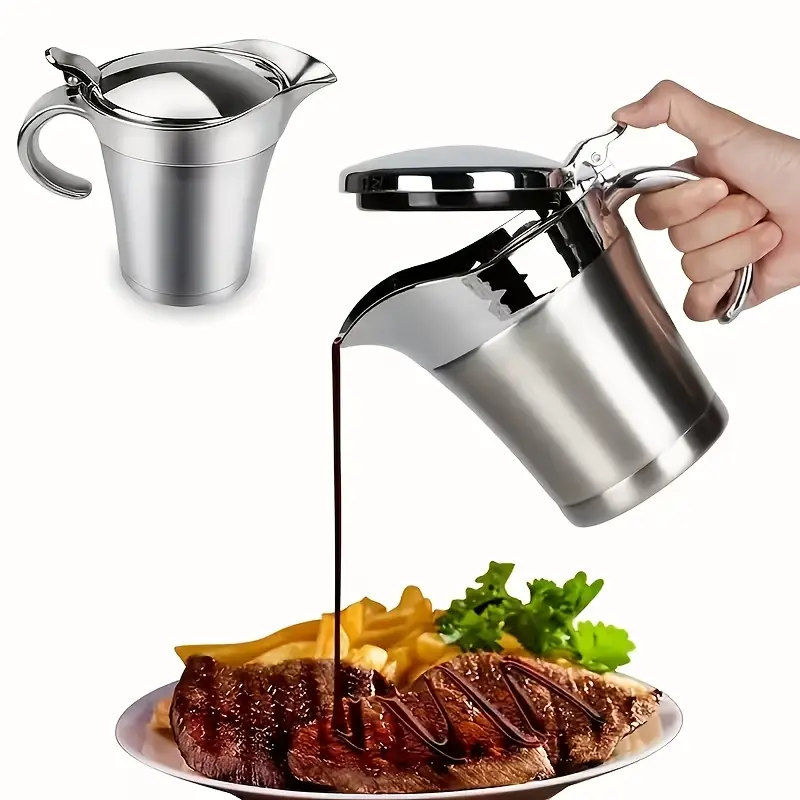 1 Pack Stainless Steel Thermal Sauce Dispenser, Oil Cruet with Hinged Lid and Drip Free Spout, Heat Insulated Gravy Bowl with Handle, Kitchen Jug for Gravy, Sauce and Syrup, Perfect for Family Dinner, Holiday Party and Home Cooking