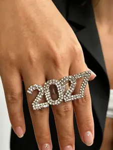 New Year Photo Prop! 2027 Full Diamond Number Ring, Perfect for Festive Vibes, Enhance Your New Year Celebrations, Sparkle and Shine