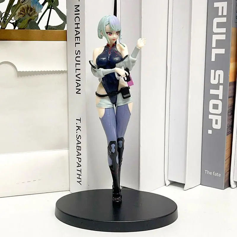 18CM Anime Game Cyberpunk: Edgerunners Lucy Figure Standing Anime Model Toy Gift Collection Aciton Figure PVC
