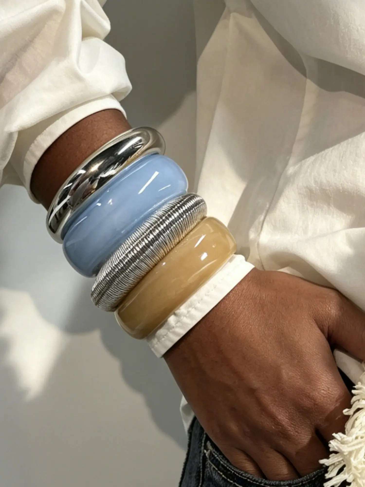 4-Piece Women's Fashion Bracelets, Elegant Chunky Bangles Acrylic Cuff Set, Casual All-Season Accessory, Perfect for Parties and Daily Wear