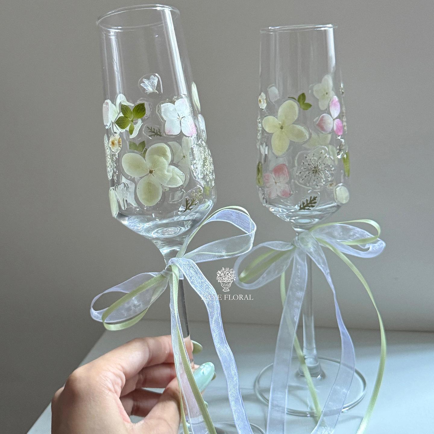 Handmade Dried Flower Resin Champagne Flutes Set of 2, Preserved Flower Wine Glasses, Unique Wedding Gift for Bride & Groom Handmade Dried Flower Resin Champagne Flutes Set of 2, Preserved Flower Wine Glasses, Unique Wedding Gift for Bride & Groom