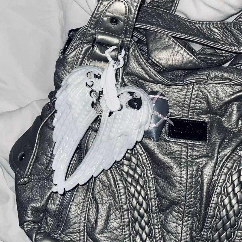 Wings Shape Carabiner Acrylic Keychain Y2K Punk  Angel Wings Bag Pendant Heart Cross White DIY Keychain Bag Hanging Decor