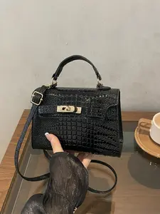 Elegant All-Over Crocodile Pattern Shoulder Bag, High-Quality Versatile Large Capacity Crossbody Bag, Chic Fashion Accessory
