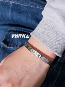 1pc Men's Fashionable Stainless Steel Roman Numerals Bangle (openable)