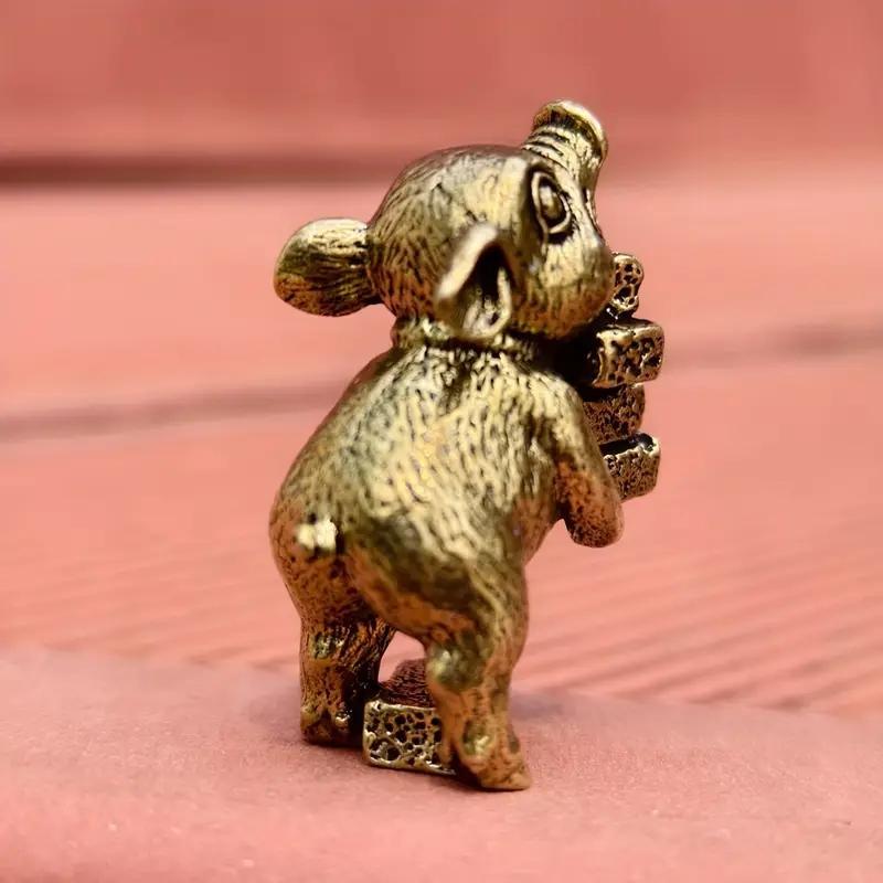 Brass Pig Figurine Ornament – Handmade Solid Brass Craft Decor, Exquisite Polished Finish, Sturdy & Long-Lasting, Ideal for Office, Study Room & Home Desktop Decoration, Unique Collectible Lucky Pig Gift for Birthdays, Holidays & Business Occasions