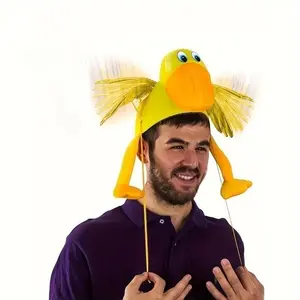 Cute Winged Duck Plush Beanie Hat, Unisex Polyester Farm Animal Costume Cap, Novelty Roleplay Headwear for Theme Party, Cheerleading, Cosplay & Street Fashion Outfit Accessory