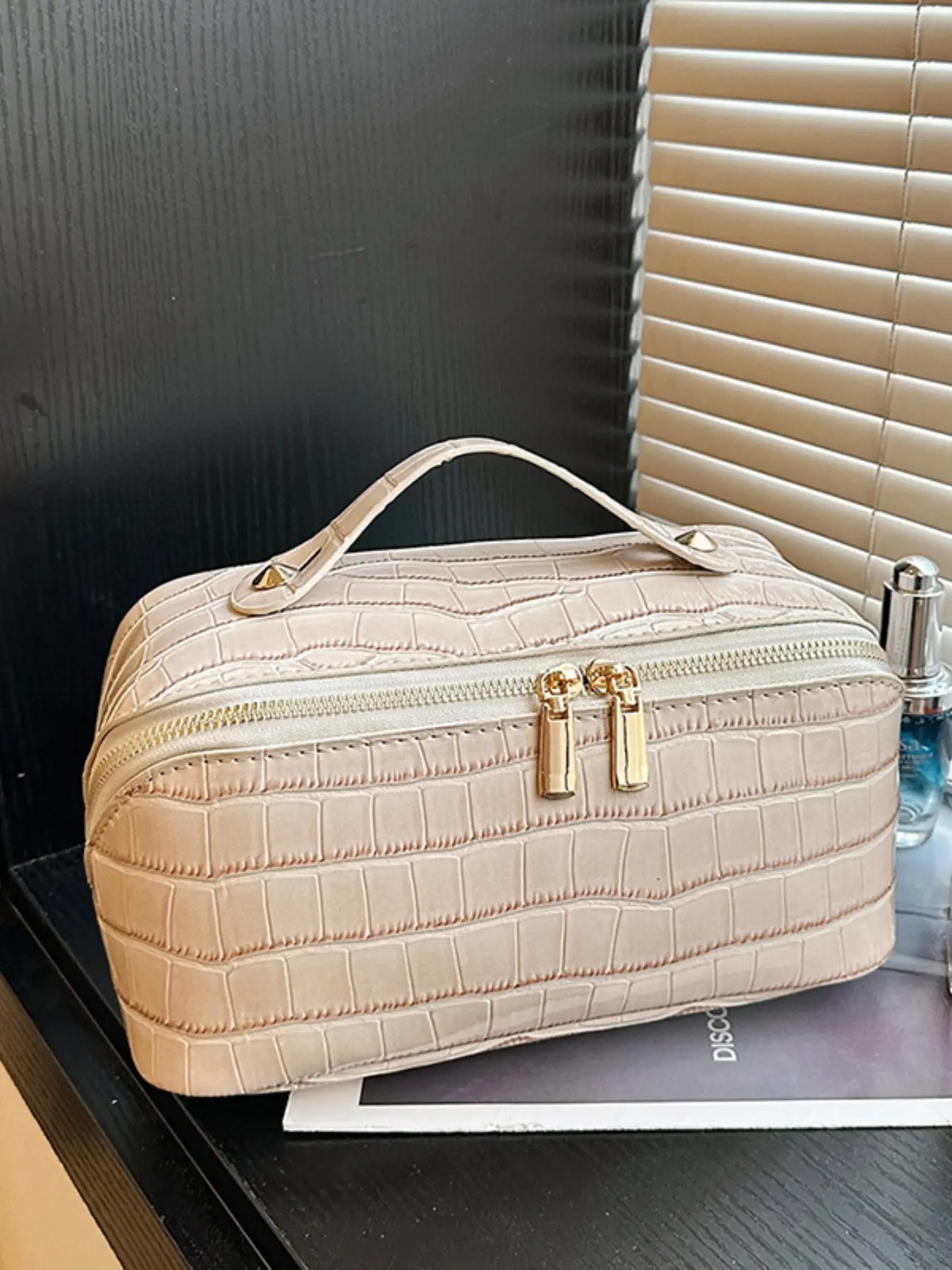 2026 Crocodile Pattern Makeup Bag, Waterproof Glossy PU Long Cylinder Large Capacity Storage Bag, Dual Zipper Travel Cosmetic Organizer