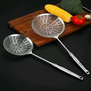Thick 304 Stainless Steel Strainer, Long Handle Heat-Resistant Oil Draining Spoon, Kitchen Noodle Dumpling Filter, Home Commercial Use