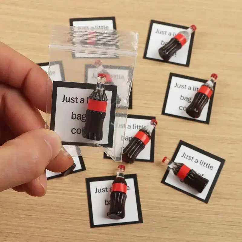 5/10pcs Prank Pouch Cola Bags, Funny Resin Gag Gifts for Friends, Party Favor, Goodie Bag Stuffers & Holiday Ornament, Birthday Favors & Souvenirs