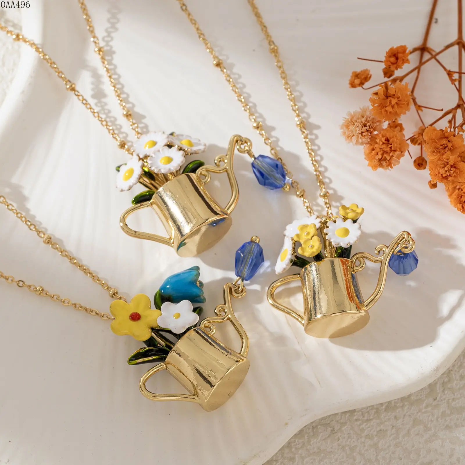 Women's Gold-Plated Stainless Steel Daisy Motif Floral Charm Pendant Necklace, DIY Bag Accessory, Gift Ready for Daily Wear