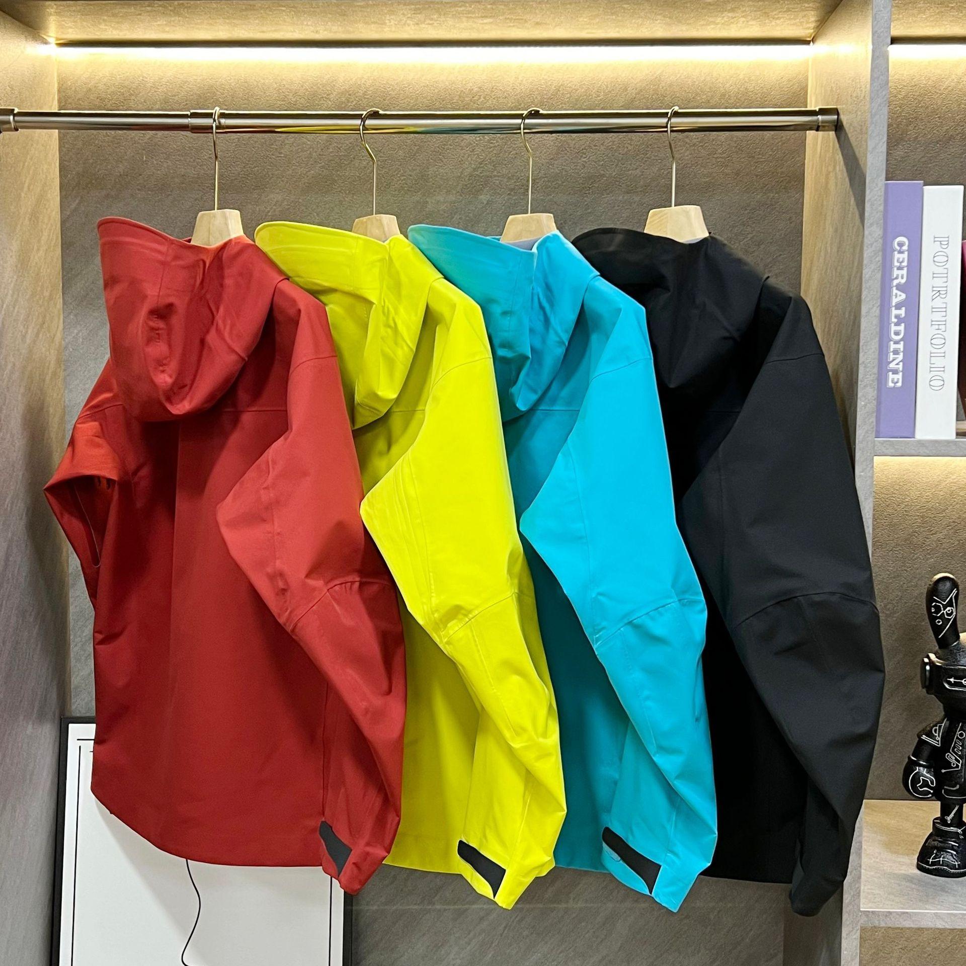 Men's and women's outdoor hardshell windproof and waterproof jacket, with down lining, workwear