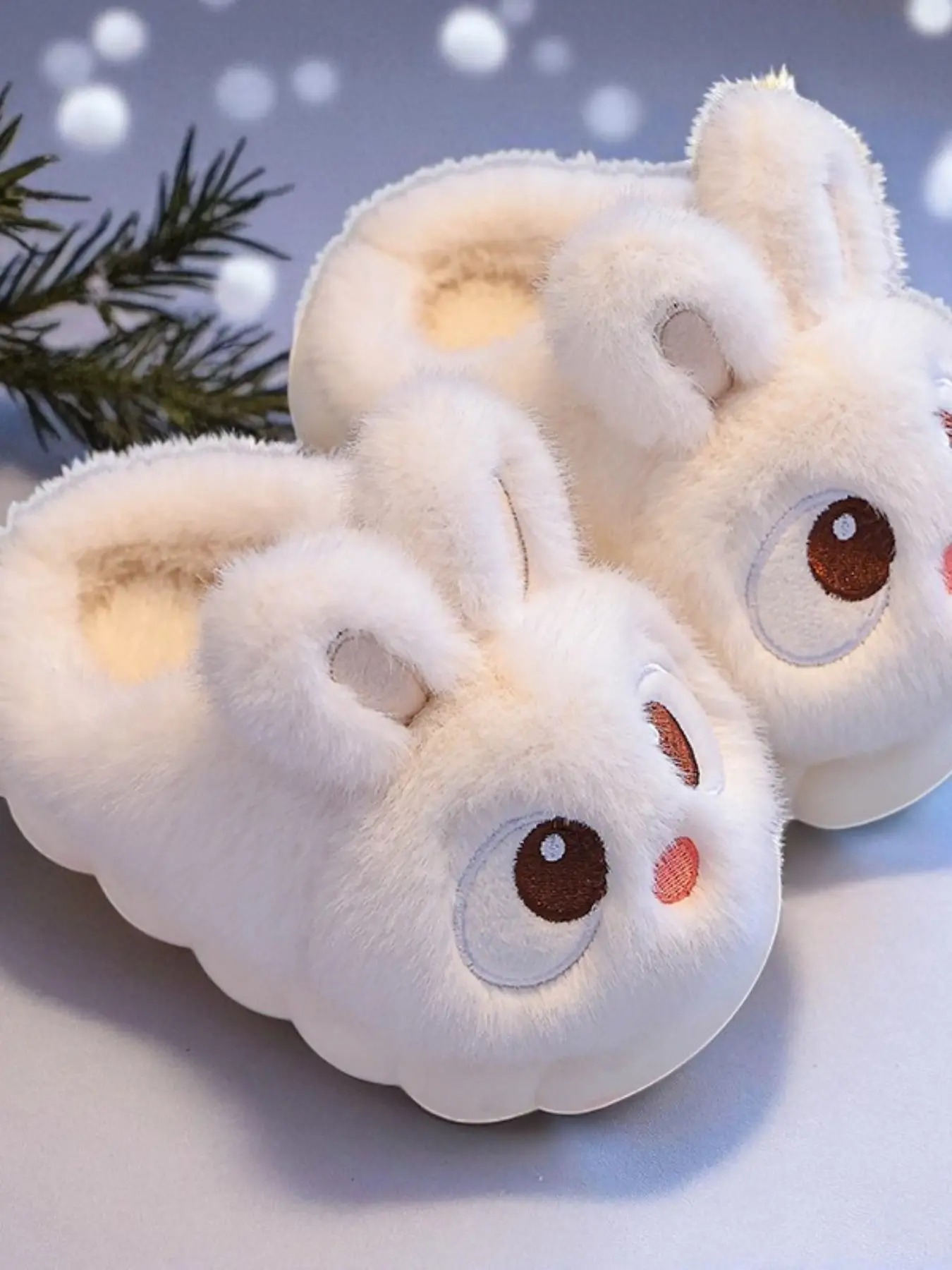 Unisex Kids' Winter Thickened Warm Cotton Slippers Adorable Fluffy Rabbit Design Christmas New Year Home Indoor Holiday Gift