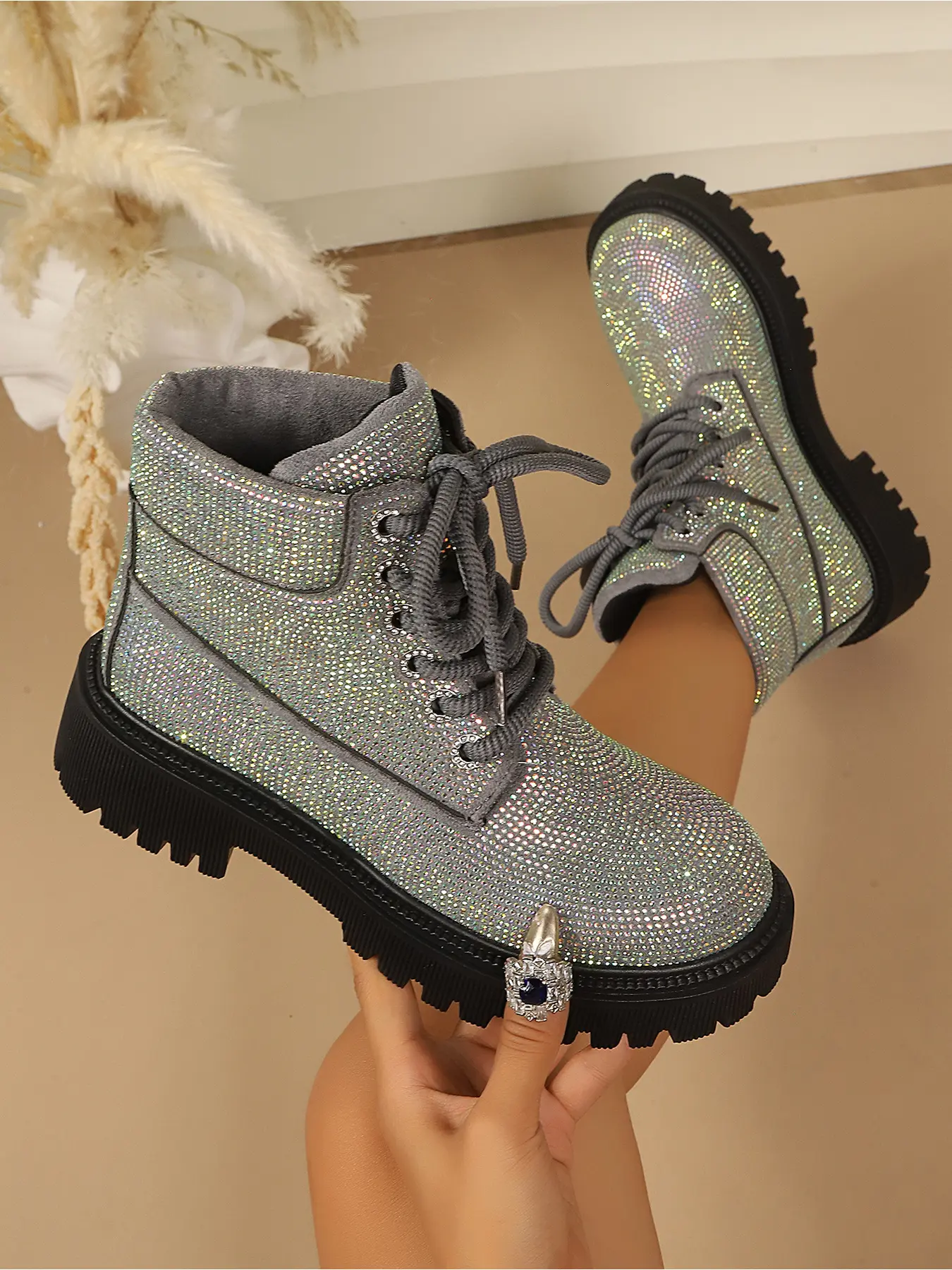 Sparkling All Over Crystal Combat Booties Chunky Anti-Slip Lug Sole Lace Up Mid Ankle Boot For Nightclub Concert Street Outfit