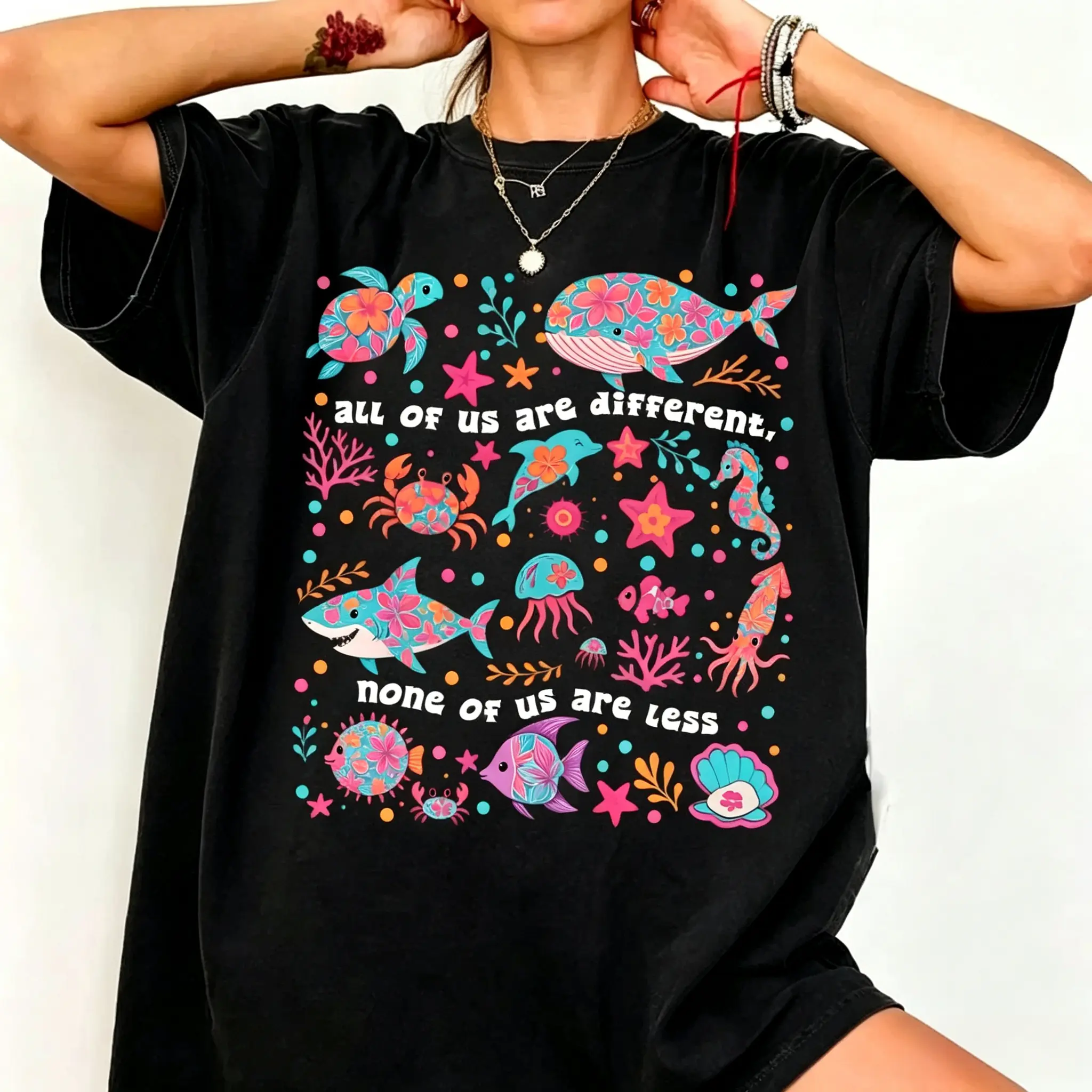 Ocean Animal Graphic T Shirt for Women, Marine Life Print Tee, Whale Turtle Shark Dolphin Illustration Shirt, Cute Sea Life Casual Short Sleeve Top