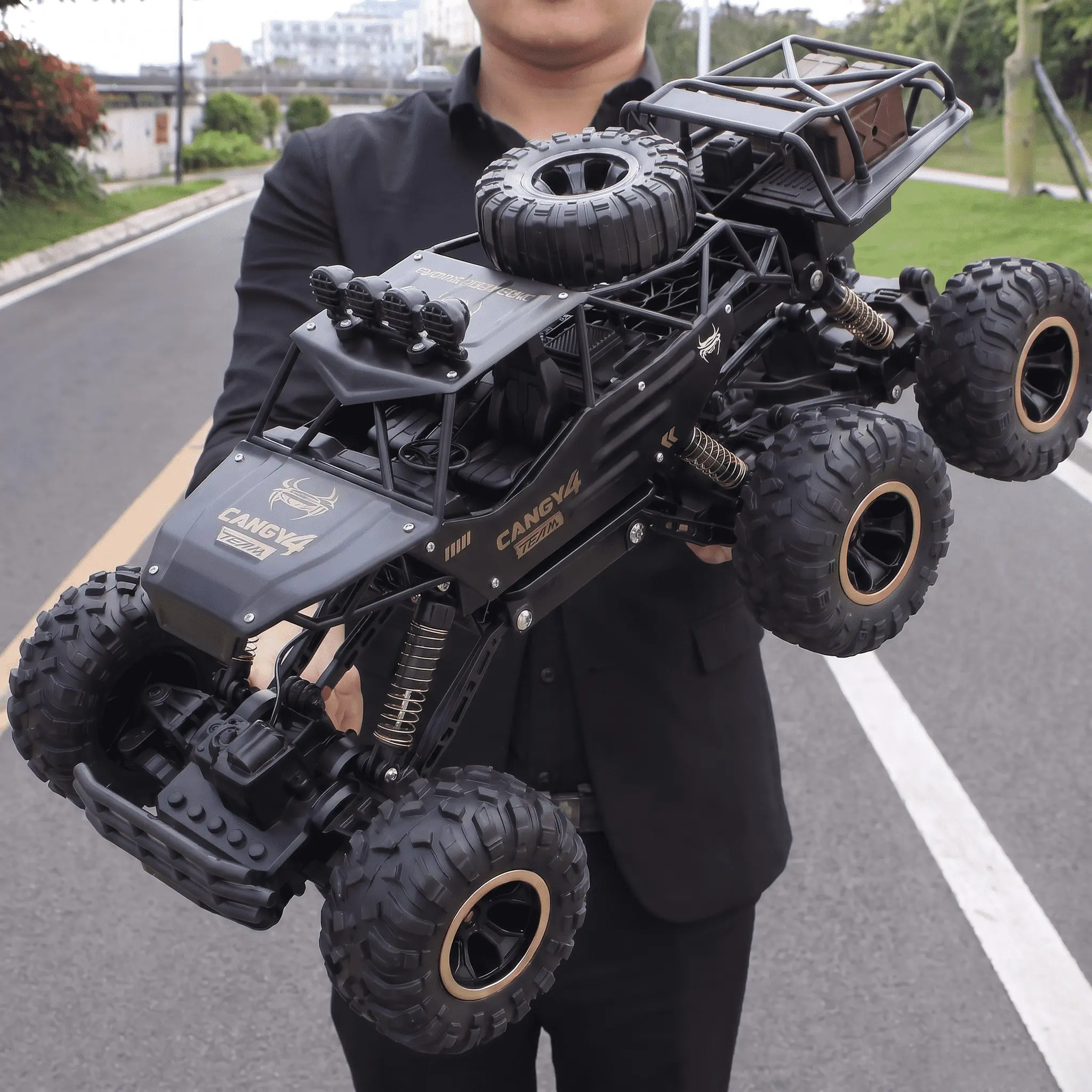 6 Wheels 4WD RC Monster Truck 1:10 Alloy Body Off Road Rock Crawler, 2.4GHz All Terrain Remote Control Car with LED Headlights, Independent Shock Absorber, 2 Rechargeable Batteries, Outdoor Toy Gift for Boys 3-12
