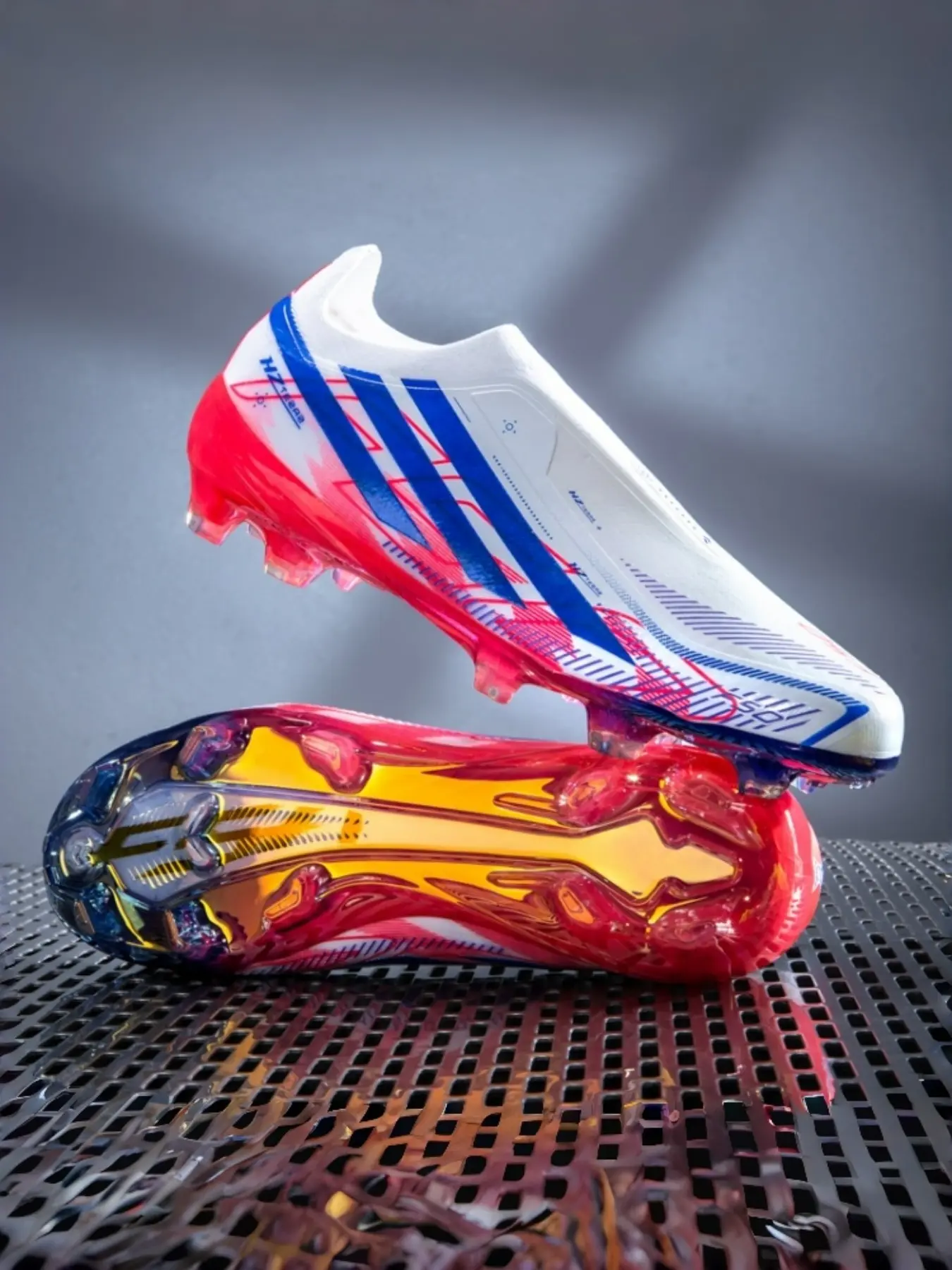 High-Quality Unisex Soccer Shoes, Indoor Outdoor Use, Lightweight High-Performance, Long Studs, Anti-Slip, Durable, Super Grip, Fashionable