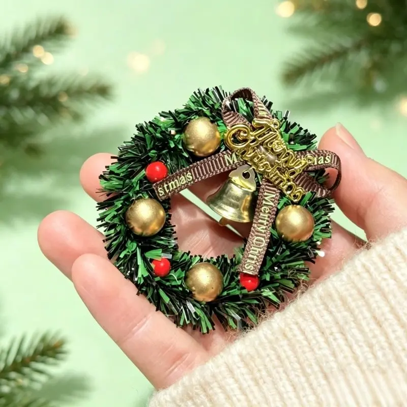 Christmas Wreath Refrigerator Magnet, Mini Artificial Wreath with Bow, Holiday Home Decor Ornament, Cute Christmas Gift Idea for Fridge, Door, Wall Decoration, New Year Party and Family Celebration