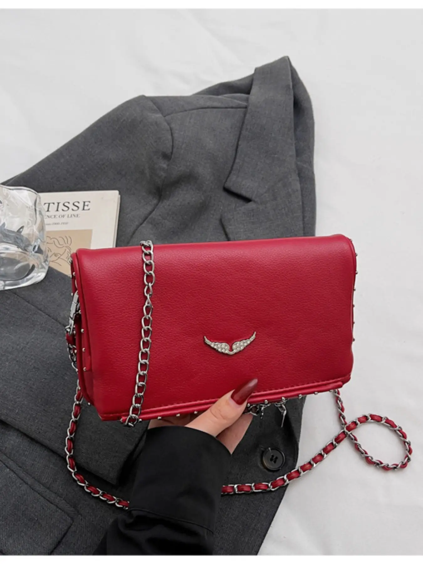 Women's Unique Handbag 2026 New Fashion Versatile Chain Shoulder Bag, Simple Crossbody Small Square Bag, Stylish and Practical
