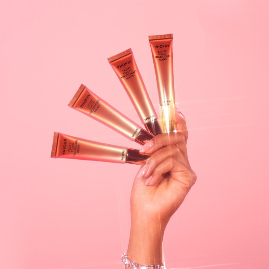 PHOFAY Highlight & Glow Beauty Wand 15 ml Creamy Liquid Highlighter with Light-Reflecting Pigments Silky Soft Shiny