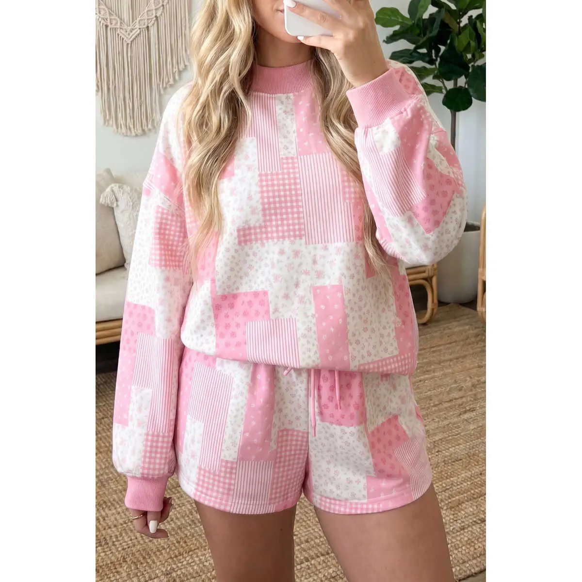 Light Pink Patchwork Floral Print Drop Shoulder Baggy Pullover Drawstring Shorts Set