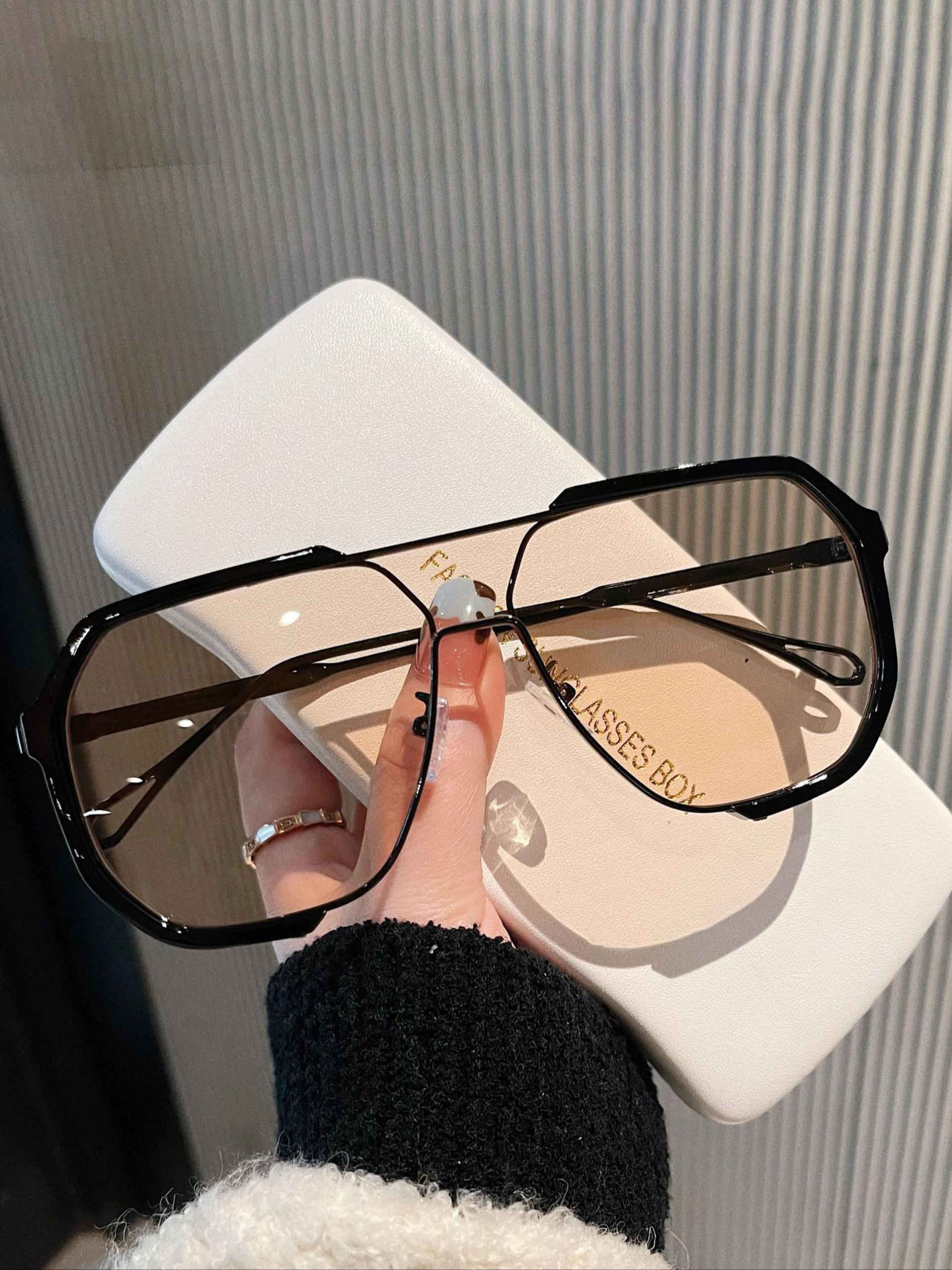 Women's Fashionable Frames, Trendy Casual  Cool Sunglasses for Everyday Use, Fashion Accessories for Outdoor Activities, Trendy Styling Sunglasses