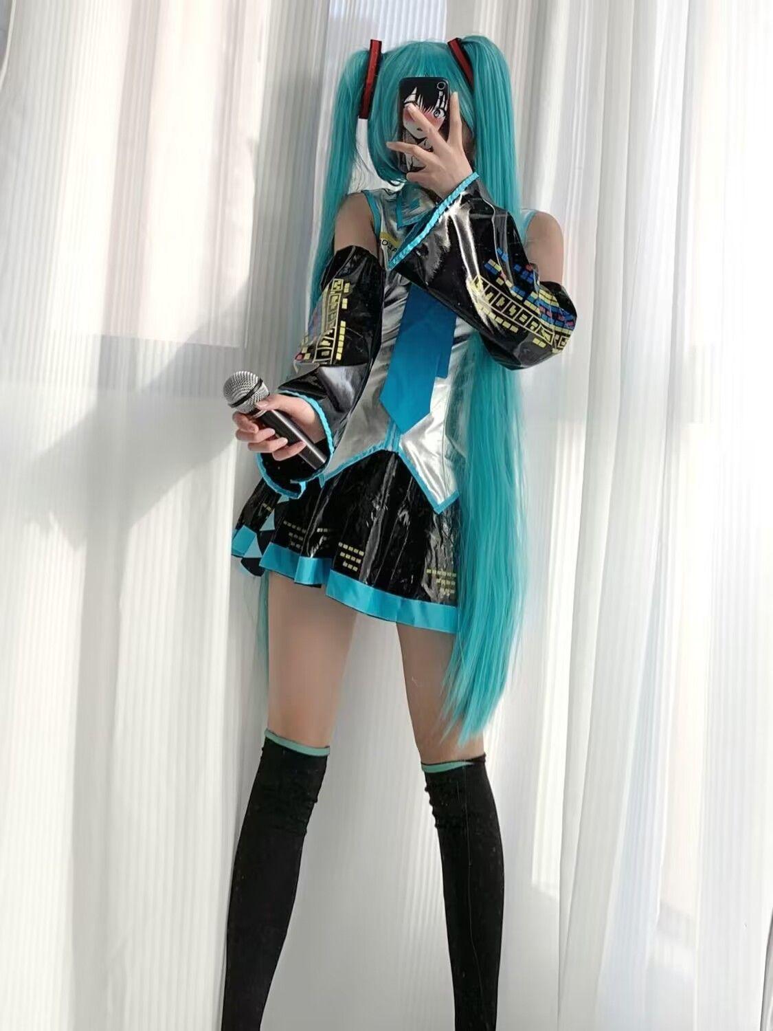 Hatsune Miku Cosplay clothes Animation formula clothes Miku wig accessories short skirt full set of Halloween party clothes