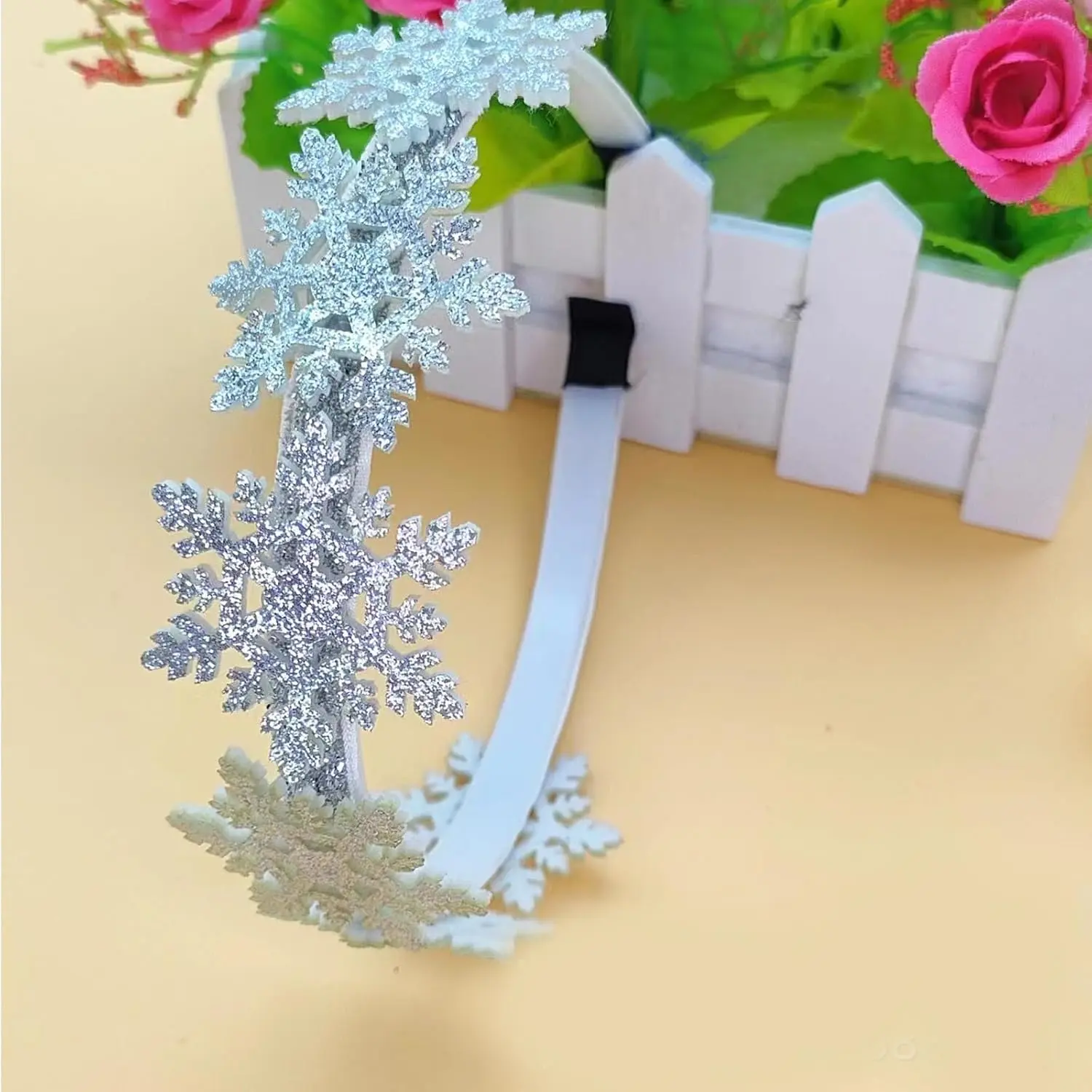 Christmas Snowflake Headbands for Women Winter Glitter  Snowflake Headbands Xmas Holiday Decoration Christmas Party Favors Hair Hoop Hair Accessories