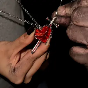 2pcs 2-Pendant Sword-Shaped Heart Couple Necklace Suitable for Gothic Vintage Liquid Heart Pendant, Matching Pair for Him & Her, Gift for Mother' Day, Easter, 4th - Year-Round Daily Wear, Retro Liquid Heart Design
