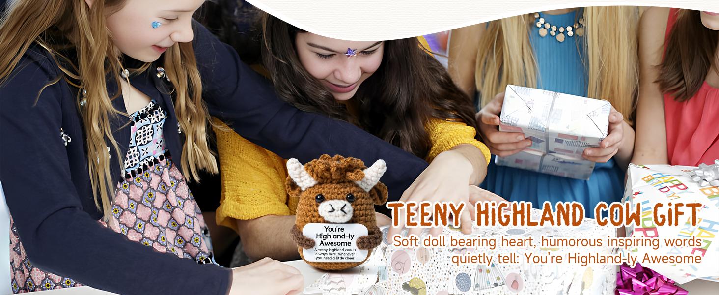 Emotional Support Highland Cow Cute Crochet Desk Decor, Mini Funny Adorable Stuffed Highland Cow Figurine, Positive Crochet Animal Ornament for Women & Coworkers, Heartwarming Cheer Up Gifts & Lovely Desktop Decor to Boost Mood Daily