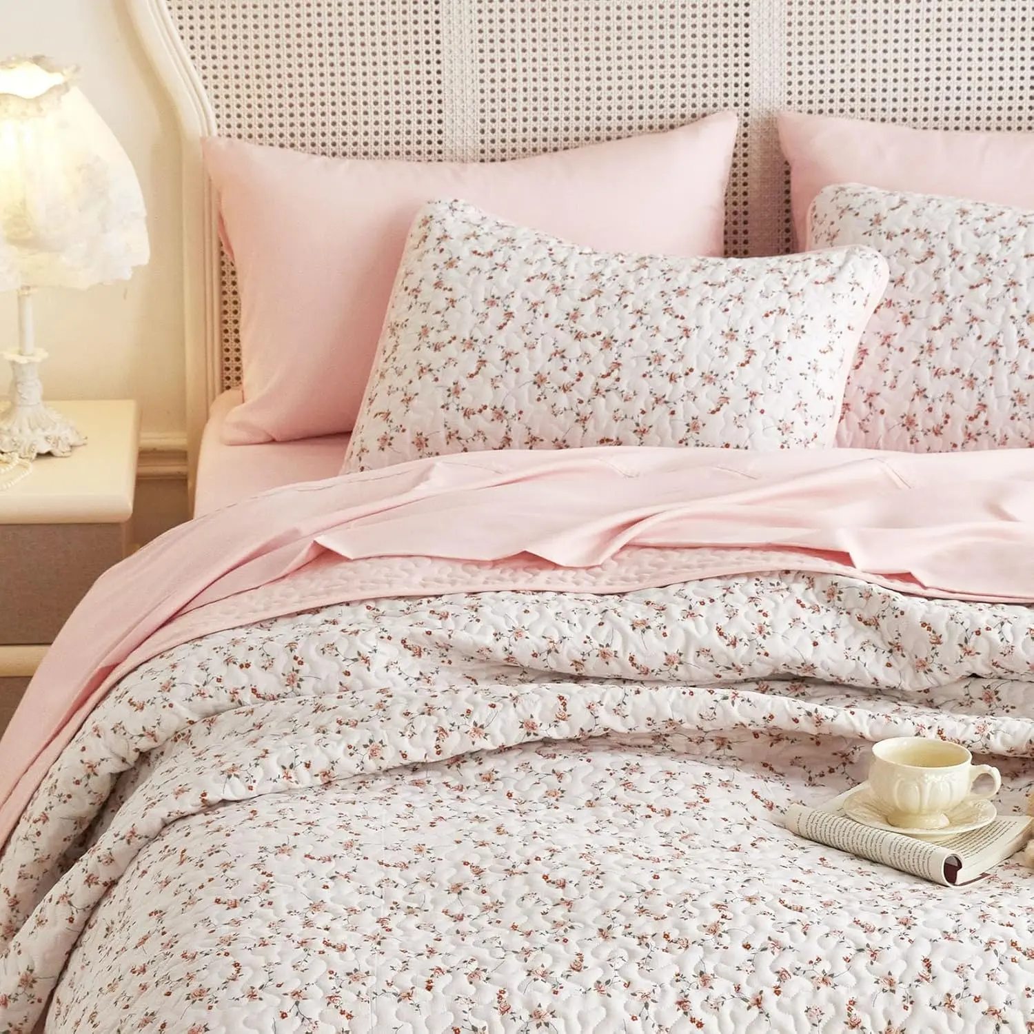 - Floral Quilt Set,  Cottagecore Aesthetic Cute Flower  for Women Teen Girls, Reversible Lightweight Bedspread Coverlet, 3 count, Pk, /Full Size
